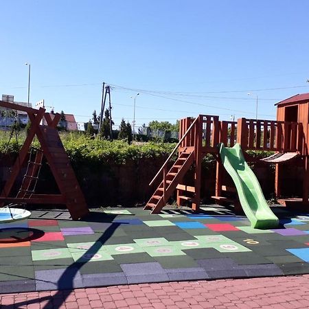 Hotel-Restauracja-Bar Rudka Ostrowiec Świętokrzyski Екстериор снимка