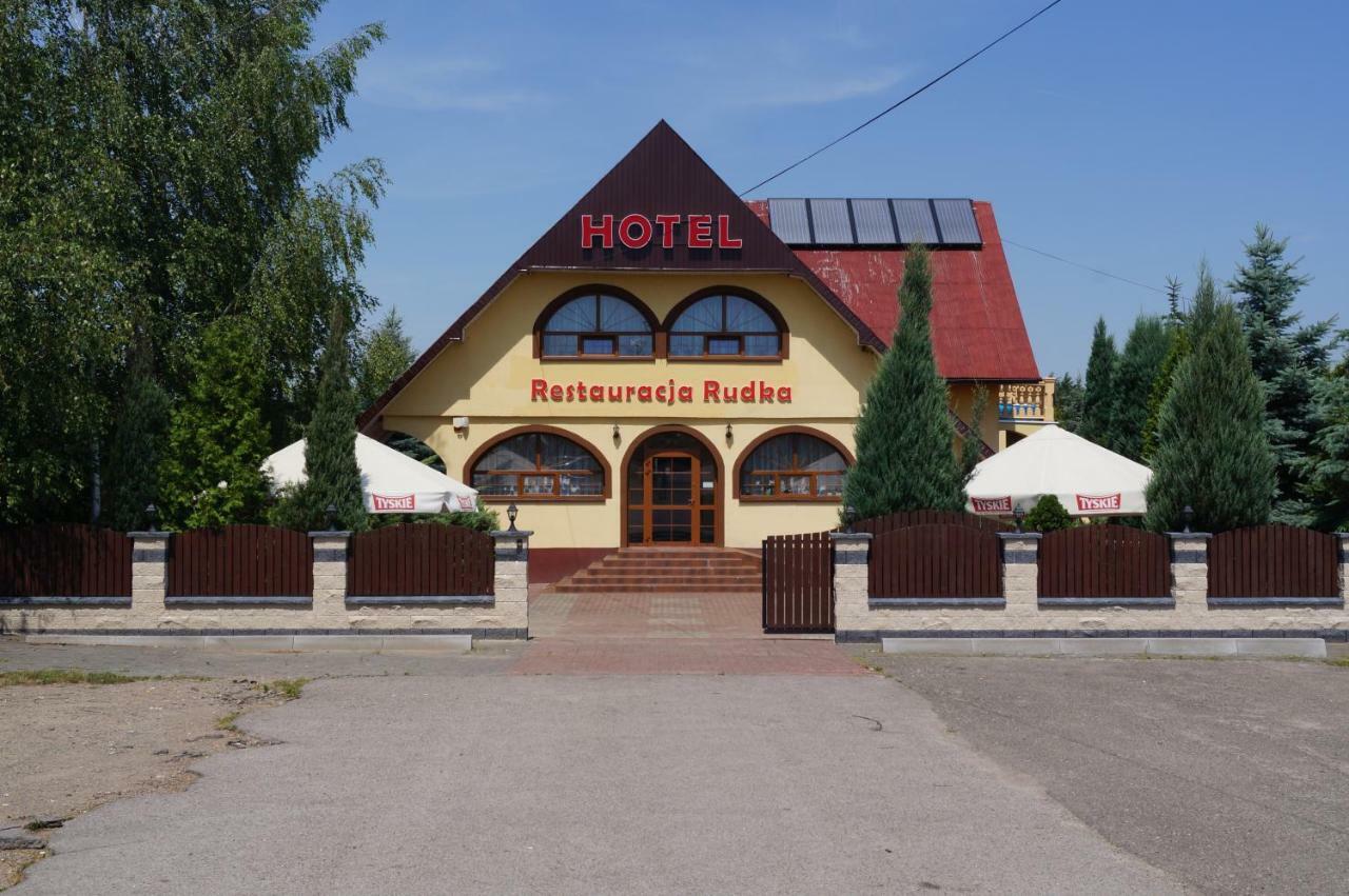 Hotel-Restauracja-Bar Rudka Ostrowiec Świętokrzyski Екстериор снимка